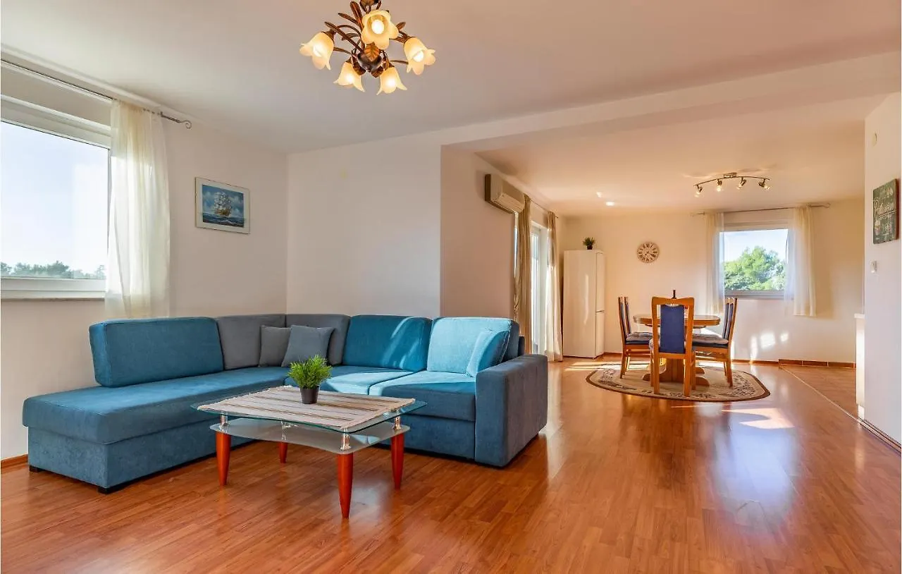 Stunning Apartment In Medulin With Wifi