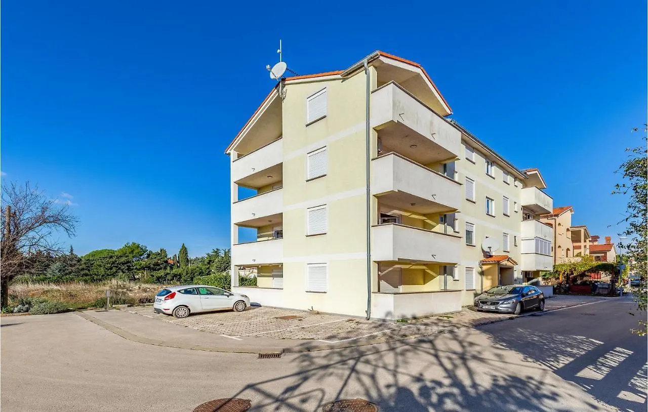 Stunning Apartment In Medulin With Wifi